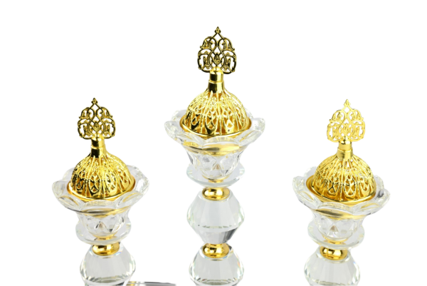 Encensoir en cristal doré : Élégante décoration pour un intérieur raffiné